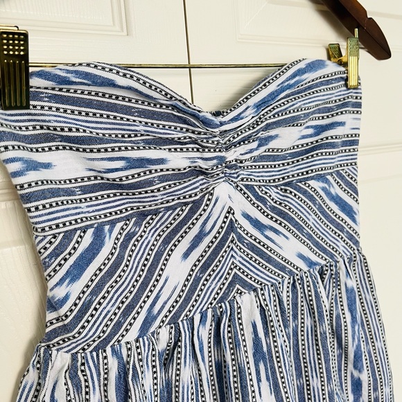 Roxy Strapless 'Fall Doll' Dress in Striped Tribal Print-Size Medium - Picture 9 of 13